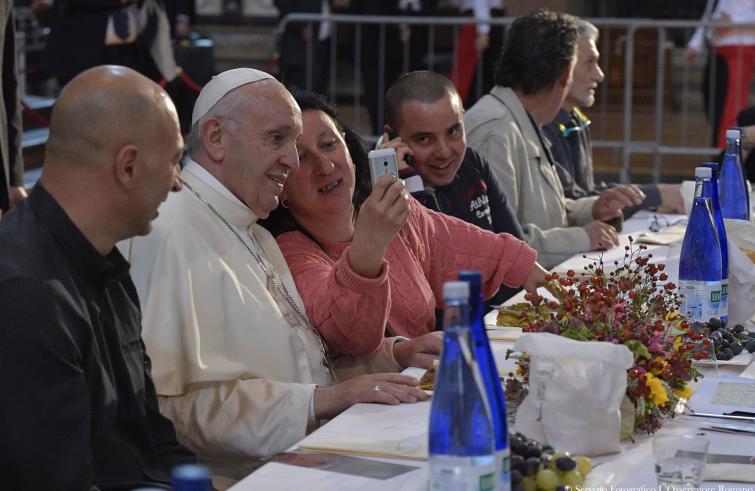 Papa e poveri