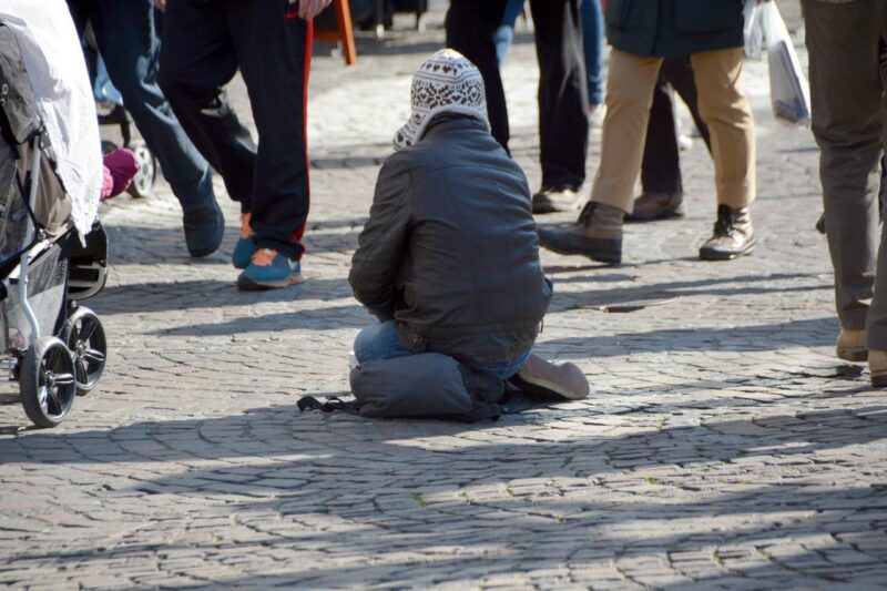 mendicante_vangelo_domenica100722
